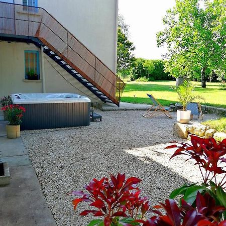 Gite Dans Une Ambiance Vegetale Avec Spa Privatif Jazennes Екстериор снимка